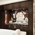 ホテル Le Savoy メリベル