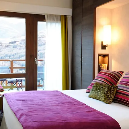 ホテル Le Savoy 4*