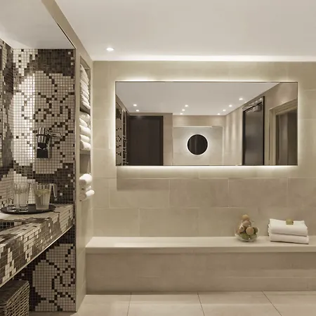 Le Savoy